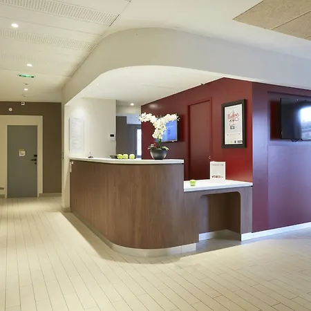 Hotel Campanile Aéroport Nice