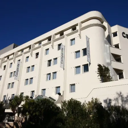 Otel Campanile Aeroport