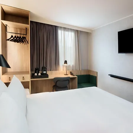 Campanile Aeroport Otel