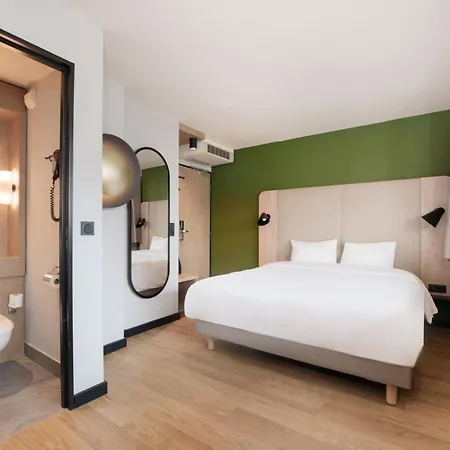Campanile Aeroport Otel
