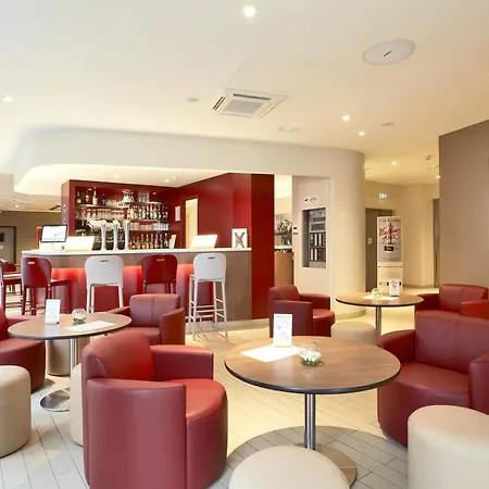Otel Campanile Aeroport